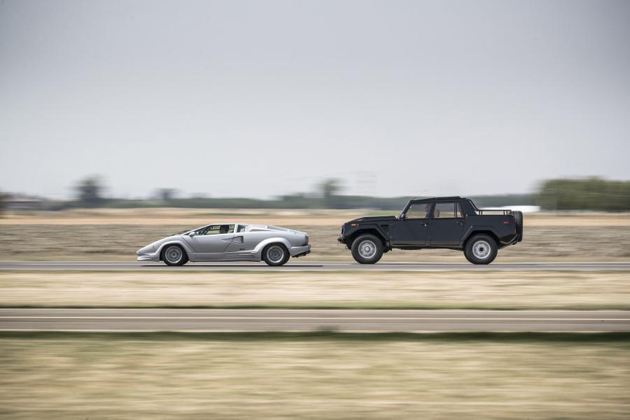  Lamborghini LM002 1990 года  (NA) (фото 11 из 55)